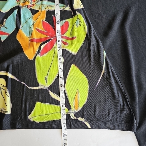 Save The Queen Flowy Viscose Black Floral Sheer Dolman Sleeve top Size Medium - Picture 11 of 16